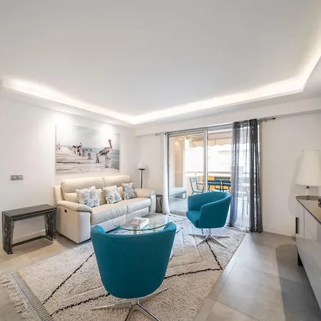Ref 1967 - Cannes Center - Apartment For Rent